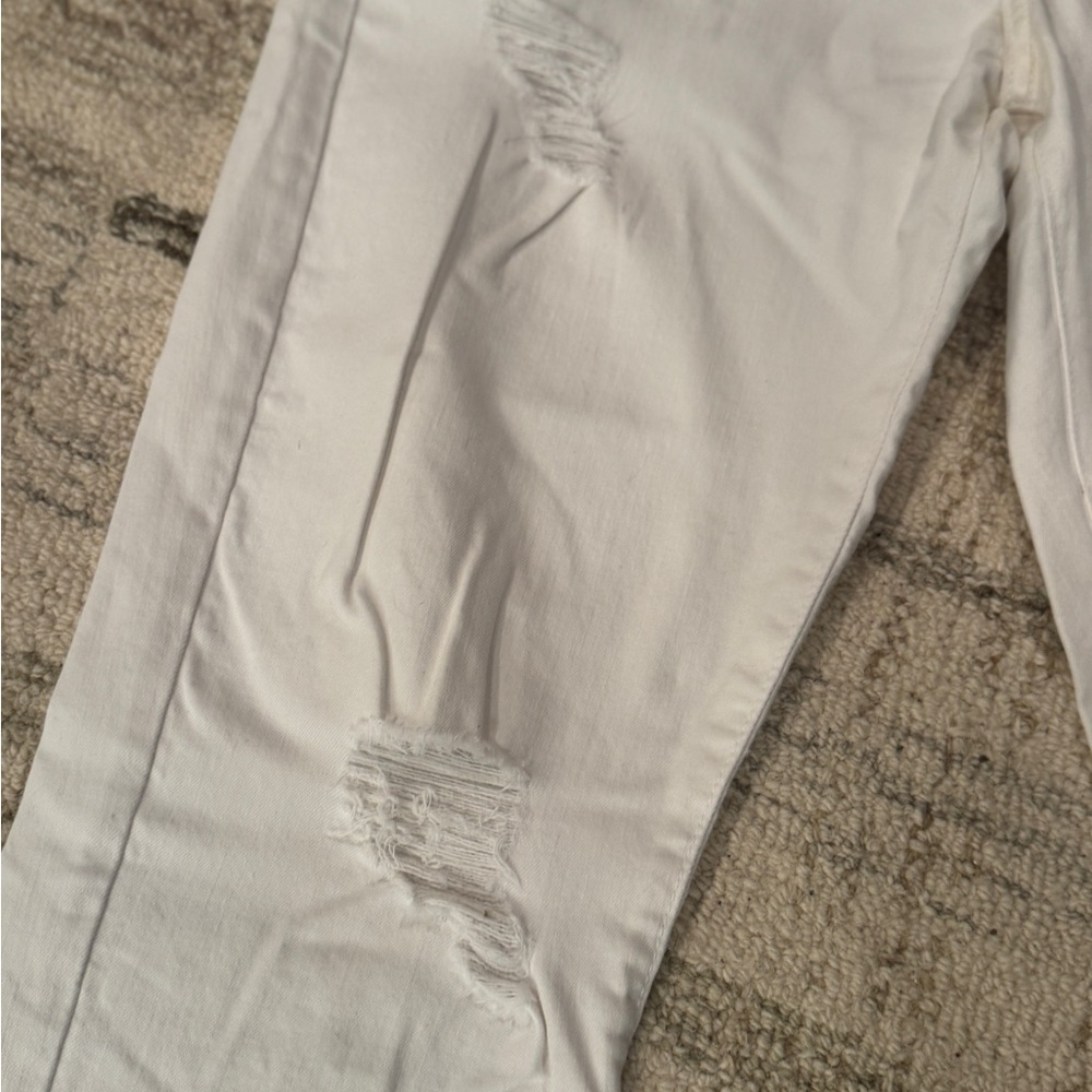 Just Black Women's distressed Skinny Jeans - White like new, worn once - Picture 4 of 8